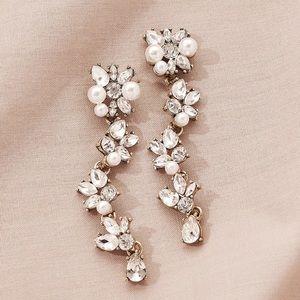 Olive and Piper Savannah Earrings - BRAND NEW! Never worn